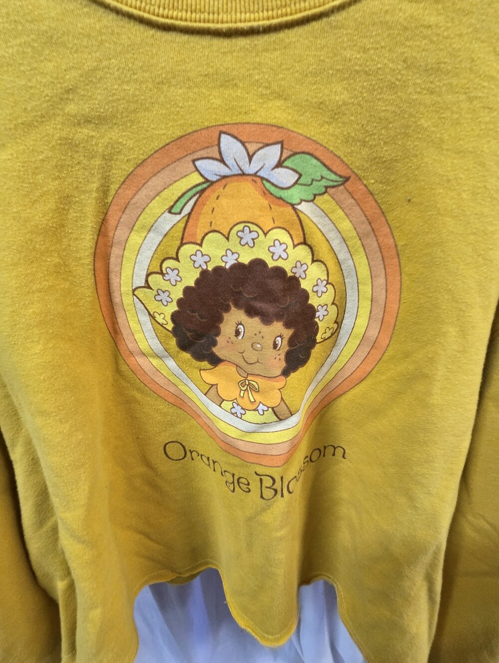 Vtg Yellow 'Orange Blossom' Graphic Sweatshirt - Picture 2 of 5